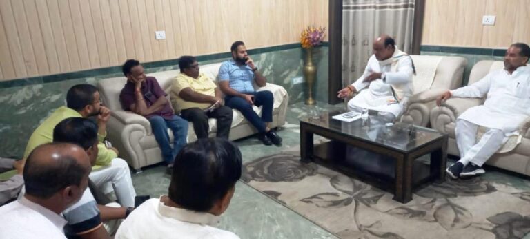 कोरबा, बिलासपुर, जांजगीर-चांपा और गौरेला-पेण्ड्रा-मरवाही से बंद ट्रेनों को तत्काल शुरू करेंं -: राजस्व मंत्री श्री अग्रवाल