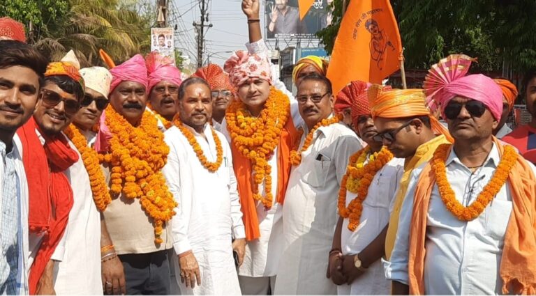 सेन समाज ने सेन जयंती पर प्रांत अध्यक्ष त्रिलोक श्रीवास के नेतृत्व में निकाली विशाल शोभायात्रा… सेन समाज ने सेन जयंती पर प्रांत अध्यक्ष त्रिलोक श्रीवास के नेतृत्व में निकाली विशाल शोभायात्रा…