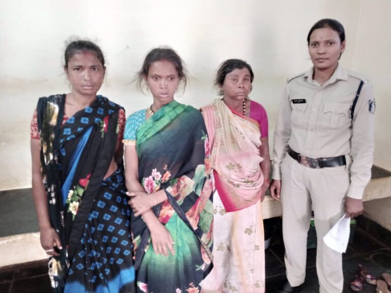 घर-घर भीख मांग कर देते थे चोरी को अंजाम  कोटा पुलिस द्वारा चोरी करने वाले आरोपियों पर की गई बड़ी कार्यवाही चोरी की वारदात में तीन महिलाएं शामिल…