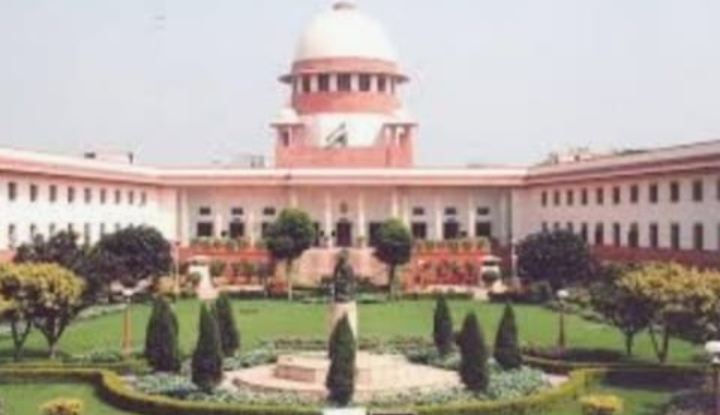 महिला को मिली अंतरिम राहत,सुप्रीम कोर्ट ने अगली सुनवाई तक थाना उपस्थित होने का दिया आदेश… महिला को मिली अंतरिम राहत,सुप्रीम कोर्ट ने अगली सुनवाई तक थाना उपस्थित होने का दिया आदेश…