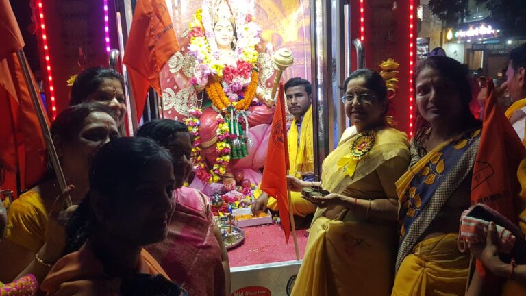 अग्रवाल सभा सरायपाली के नेतृत्व में समाज बंधुओं ने करी महालक्ष्मी जी की पूजा अर्चना… अग्रवाल सभा सरायपाली के नेतृत्व में समाज बंधुओं ने करी महालक्ष्मी जी की पूजा अर्चना…