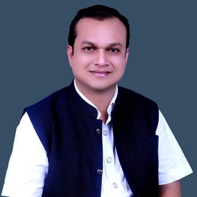 कांग्रेस जनपद पंचायत सदस्य के ऊपर जानलेवा हमला….चाकू से किया गया वार….मारपीट और हमला करने वाले हुए बेनकाब….307 की धारा न लगाकर मामूली धारा लगाकर पुलिस ने कर लिया खाना पूर्ति….