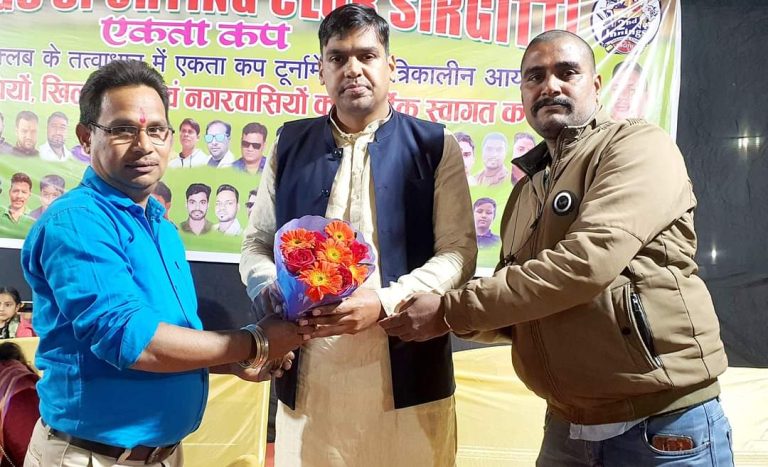 बिल्हा विधायक धरमलाल कौशिक व जिला पंचायत सभापति ने किया क्रिकेट प्रतियोगिता का शुभारंभ..