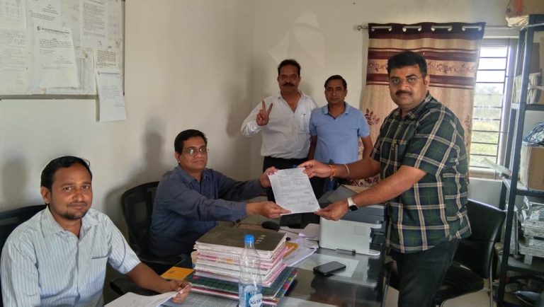 बिलासपुर शहर के प्रतिष्ठित एवं वीआईपी कॉलोनी “रामालाइफ़ सिटी” में आज रेसीडेंसियल सोसायटी के बोर्ड मेम्बर के लिए नामांकन कार्य सम्पन्न…