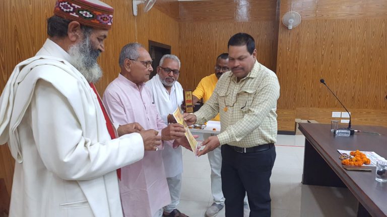 बिलासपुर संभाग के पत्रकार एवं समाज सेवकों का हुआ सम्मान छग मीडियाकर्मी सुरक्षा 2023 पास होने पर मुख्यमंत्री भूपेश बघेल जी को धन्यवाद ज्ञापित…