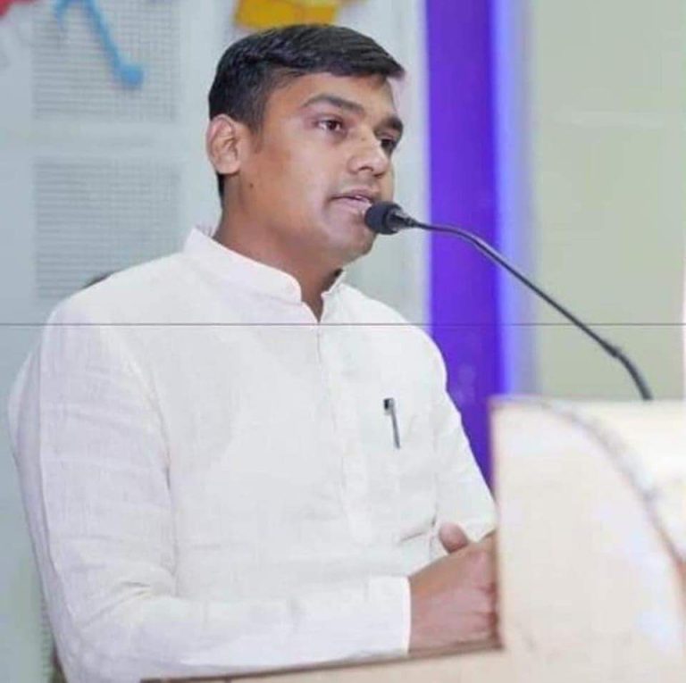 जिला पंचायत सभापति अंकित गौरहा के प्रयास से बेलतरा विधानसभा क्षेत्र के स्कूलों में पुनः दो करोड़ से अधिक की राशि स्वीकृत..