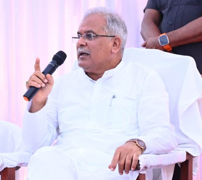 मुख्यमंत्री ने बिलासपुर में की सामाजिक संगठनों के प्रतिनिधियों से भेंट-मुलाकात…. मुख्यमंत्री ने बिलासपुर में की सामाजिक संगठनों के प्रतिनिधियों से भेंट-मुलाकात….