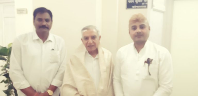 दिल्ली में कांग्रेस के वरिष्ठ नेताओं से मिले त्रिलोक श्रीवास… दिल्ली में कांग्रेस के वरिष्ठ नेताओं से मिले त्रिलोक श्रीवास…