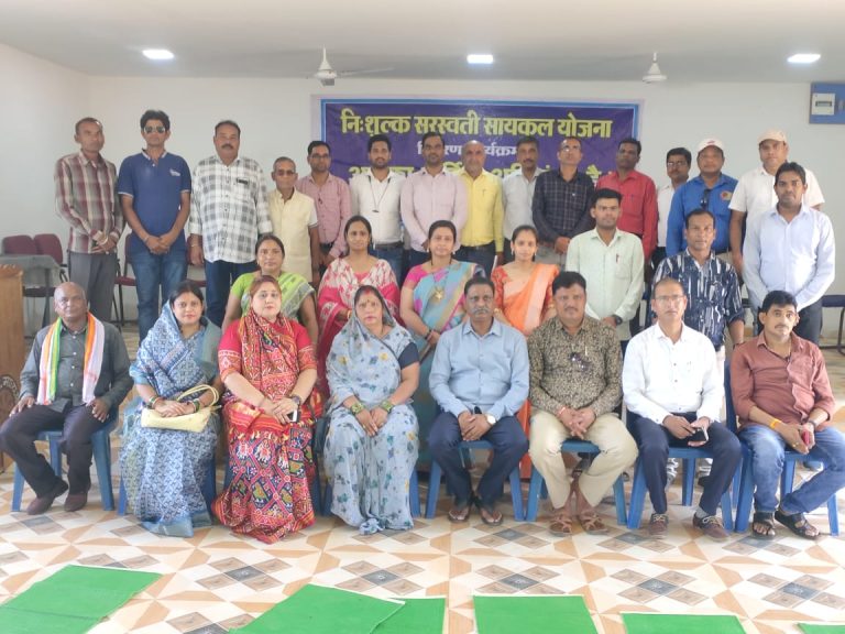 बेटियां पढ़ेंगी तो प्रदेश- देश बढ़ेगा- श्रीमती स्मृति -त्रिलोक श्रीवास… बेटियां पढ़ेंगी तो प्रदेश- देश बढ़ेगा- श्रीमती स्मृति -त्रिलोक श्रीवास…