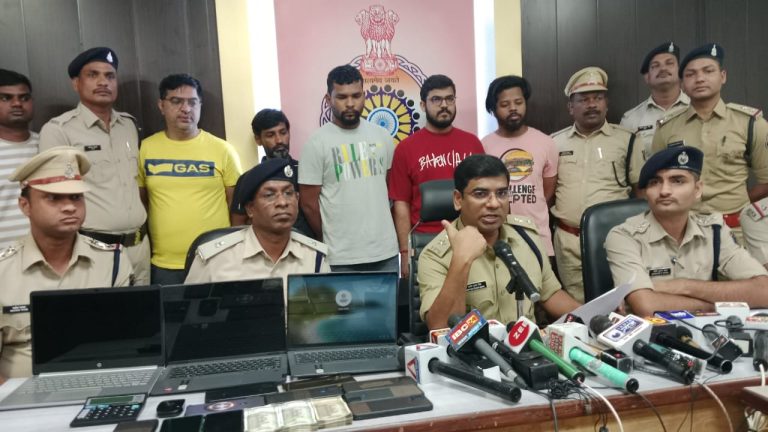 बिलासपुर तारबहार पुलिस की महादेव बुक,अन्ना रेड्डी ऑनलाइन सट्टा ब्रांच पर एक और बड़ी कार्यवाही..