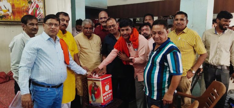 भाजपा चुनाव घोषणा पत्र समिति के संयोजक सांसद बघेल पहुचे तिफरा फल सब्जी मंडी.. भाजपा चुनाव घोषणा पत्र समिति के संयोजक सांसद बघेल पहुचे तिफरा फल सब्जी मंडी..