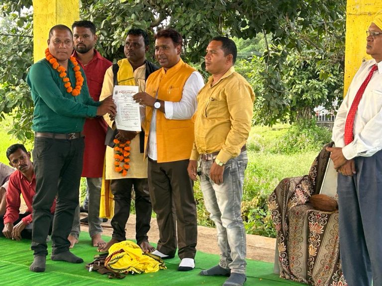 बिलासपुर जिले के कोटा विधानसभा में आदिवासी महा पंचायत का आयोजन सर्व आदिवासी समाज द्वारा किया गया… बिलासपुर जिले के कोटा विधानसभा में आदिवासी महा पंचायत का आयोजन सर्व आदिवासी समाज द्वारा किया गया…