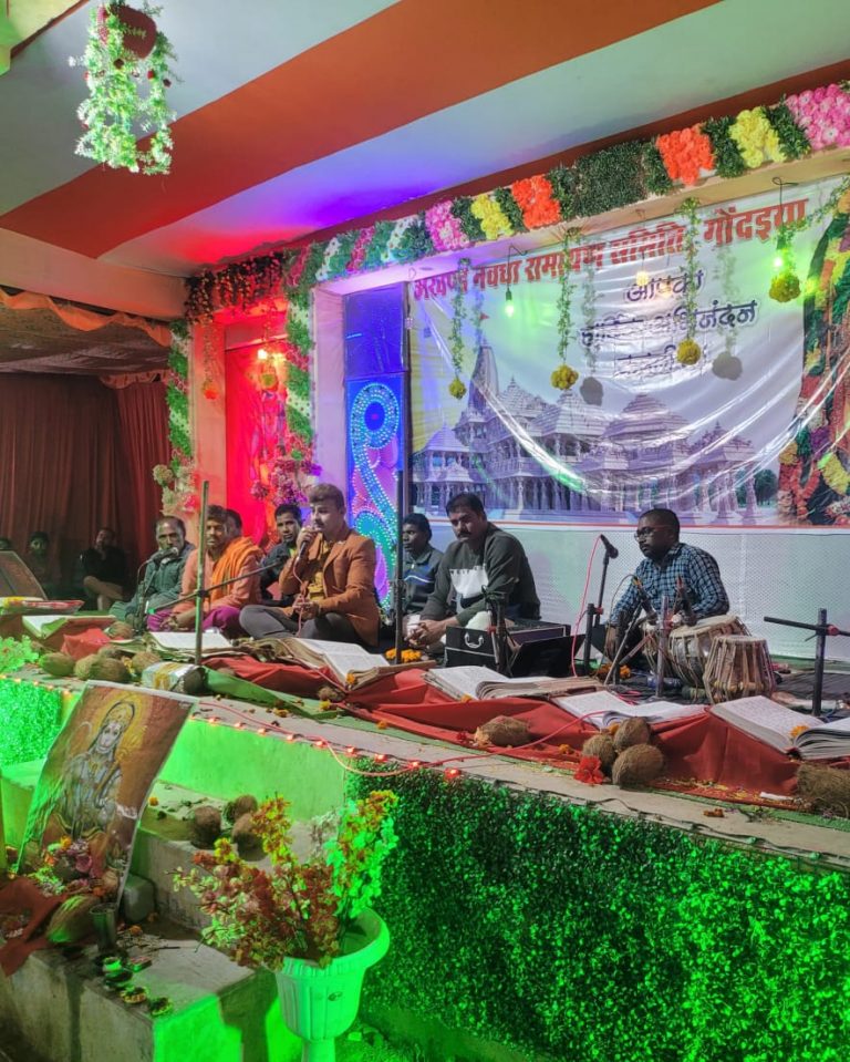 स्वयं और जग के लिए भी हितकारी है ,राम नाम -त्रिलोक चंद्र श्रीवास… स्वयं और जग के लिए भी हितकारी है ,राम नाम -त्रिलोक चंद्र श्रीवास…