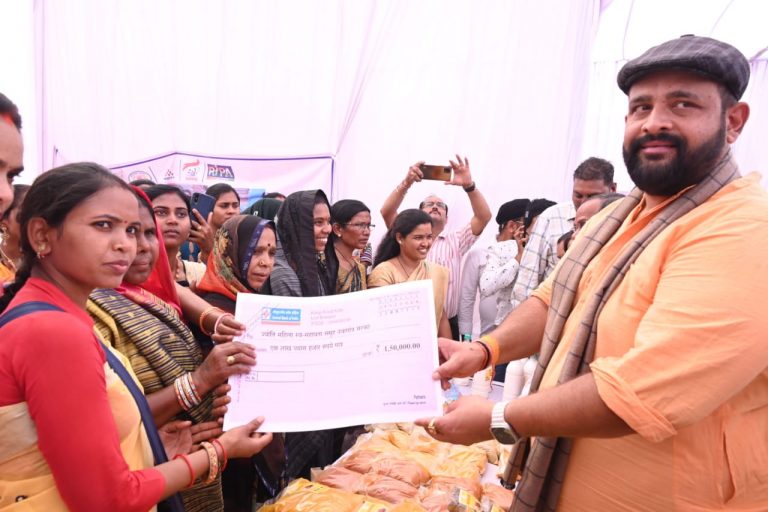 विकसित भारत, विकसित छत्तीसगढ़ कार्यक्रम : कोटा विधानसभा क्षेत्र में हजारो लोगों ने योजनाओं का लिया लाभ… विकसित भारत, विकसित छत्तीसगढ़ कार्यक्रम : कोटा विधानसभा क्षेत्र में हजारो लोगों ने योजनाओं का लिया लाभ…
