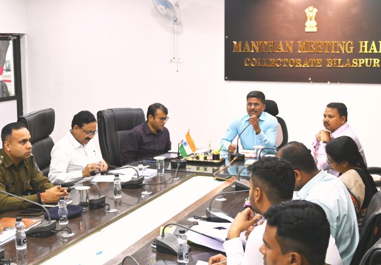 न्योता भोज में कल शामिल होंगे कलेक्टर,श्रम आयुक्त जन्म दिन पर दे रही बच्चों को भोज… न्योता भोज में कल शामिल होंगे कलेक्टर,श्रम आयुक्त जन्म दिन पर दे रही बच्चों को भोज…