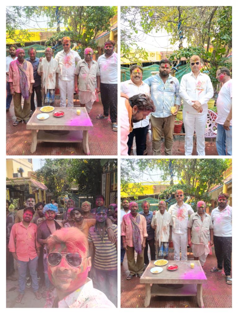 कांग्रेस नेता त्रिलोक श्रीवास् ने समर्थको सहित जमकर खेली होली… कांग्रेस नेता त्रिलोक श्रीवास् ने समर्थको सहित जमकर खेली होली…