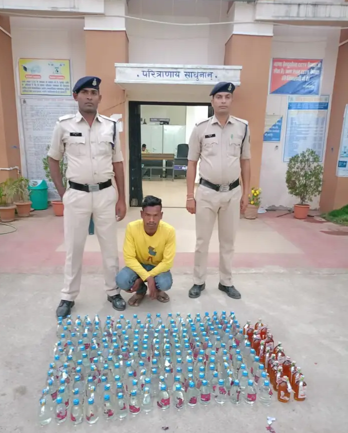 महासमुंद पुलिस की अवैध शराब पर बड़ी कार्यवाही… महासमुंद पुलिस की अवैध शराब पर बड़ी कार्यवाही…