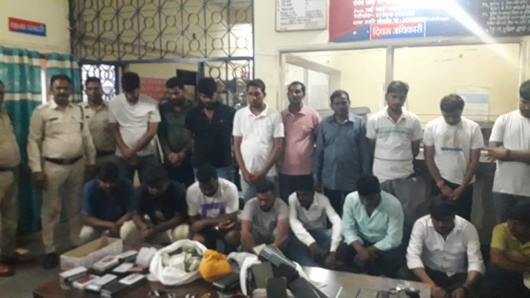 जुआ खेलने वालो पर बिलासपुर कोटा पुलिस का प्रहार..22 जुआरियों को किया नगदी सहित गिरफ्तार..