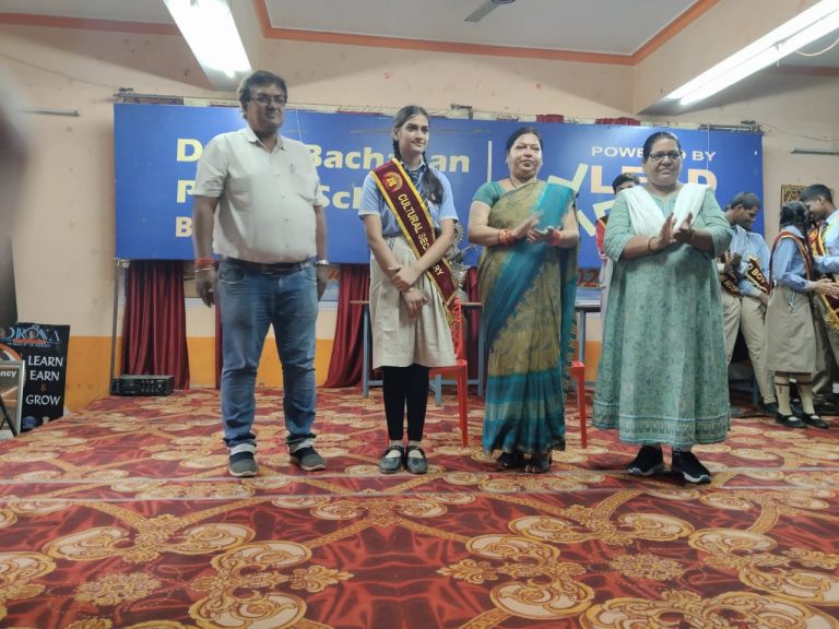 द्रोणा बचपन पब्लिक स्कूल में छात्र छात्रों का हुआ चुनाव विभिन्न पदों के लिए क्लास 6 से क्लास 12 के छात्रों का हुआ चुनाव…. द्रोणा बचपन पब्लिक स्कूल में छात्र छात्रों का हुआ चुनाव विभिन्न पदों के लिए क्लास 6 से क्लास 12 के छात्रों का हुआ चुनाव….