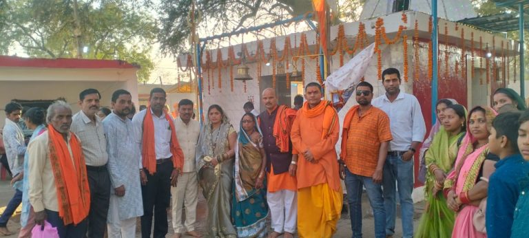 नवनिर्वाचित जिला पंचायत सदस्य अरुणा चंद्र प्रकाश सूर्या ने महाशिवरात्रि पर की पूजा-अर्चना, क्षेत्रवासियों के लिए मांगी मंगलकामना…