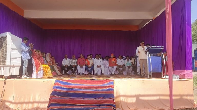 महमंद  ग्राम पंचायत में नवनिर्वाचित सरपंच पूजा विक्की निर्मलकर ने ली शपथ, गांव के विकास को बताया पहली प्राथमिकता…