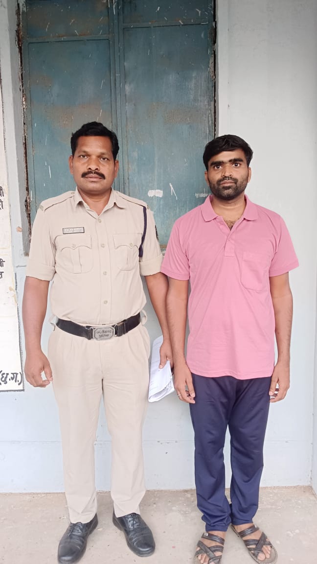 चिकित्सा उपचार पात्रता न होने पर भी गलत ईलाज करने से हुई थी दो बच्चों की मौत…झोलाछाप डाक्टर को बिलासपुर पुलिस ने किया गिरफ्तार…