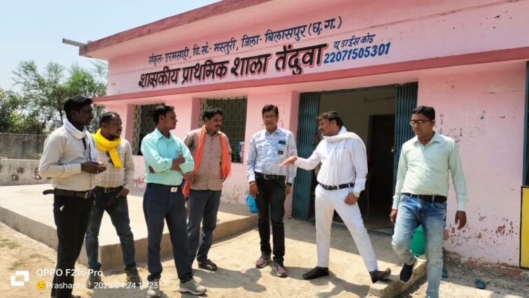 विकासशील हो मेरा क्षेत्र ,नारे संग गांवों में निकले चंद्रप्रकाश सूर्या , बाइक पर किया जनदर्शन, जानीं समस्याएं…