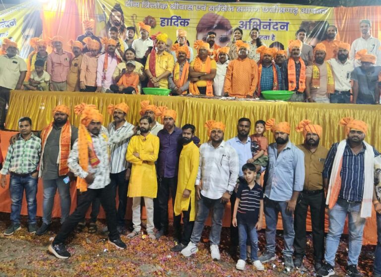 भगवान परशुराम शोभायात्रा का टीम त्रिलोकश्रीवास धर्म जागृति मंच ,सर्वे सेन समाज छत्तीसगढ़ के तत्वाधान में जबरदस्त स्वागत….